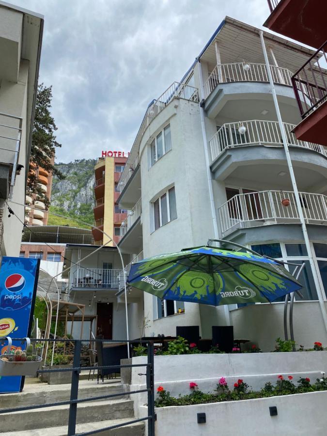 Pensiunea Ambasador Baile Herculane Exterior photo